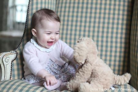 02 Prinzessin Charlotte Twitter Kensington Royal.JPG