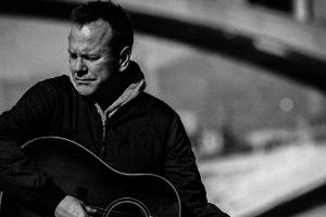 Hollywood-Star Kiefer Sutherland kommt als Musiker nach München