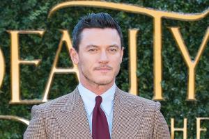 Luke Evans spielt den Bösewicht Gaston - behauptet aber, in Wirklichkeit ganz anders zu sein