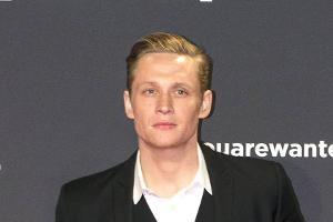 Für ein halbes Jahr! Matthias Schweighöfer nimmt eine Auszeit