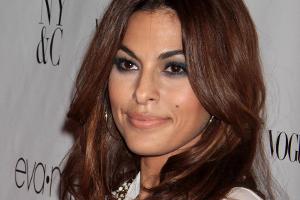 Eva Mendes ist liebend gerne eine Stubenhockerin