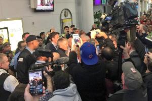 Schweinsteiger-Ankunft löst Chaos in Chicago aus
