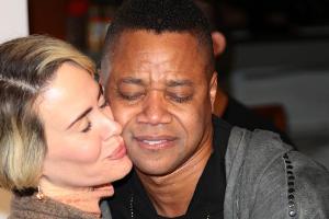 Cuba Gooding jr. schaut Kollegin unter den Rock