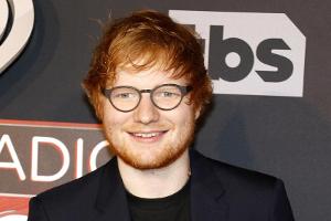 Ed Sheeran: "Meine Freundin hilft mir, am Boden zu bleiben"