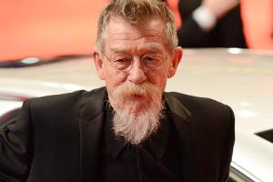 Star aus "Der Elefantenmensch" und "Harry Potter": John Hurt ist tot