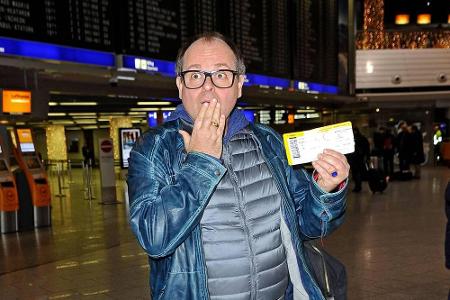 Übertrieben deutlich stellte Schauspieler Markus Majowski seine Angst vor der anstehenden Reise nach Australien dar.