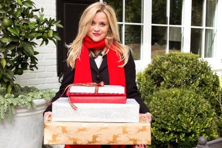 Ob Reese Witherspoons Geschenke wohl Gefallen gefunden haben?