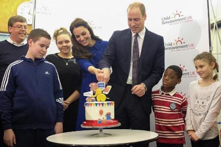 Prinz William und Herzogin Kate beim Besuch der Organisation Child Bereavement UK