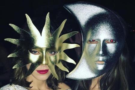 ... wohingegen sich das britische It-Girl Alexa Chung (l.) für eine Sonnenmaske entschied.