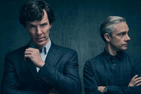 Sherlock Holmes (Benedict Cumberbatch, l.) und John Watson (Martin Freeman) haben bei vielen Fans für eine schlaflose Nacht ...