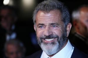 Mel Gibson fordert strengere Waffengesetze