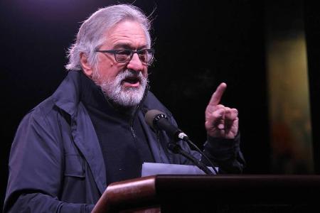 Robert De Niro hielt beim Protestmarsch in New York eine Rede