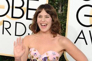 Lola Kirke: Achselhaar-Schocker auf dem roten Teppich