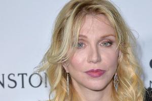 Courtney Love: Jung und kultiviert dank "alternativer Fakten"