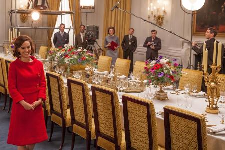 Jackie Kennedy (Natalie Portman) bei Dreharbeiten im Weißen Haus [Filmszene]