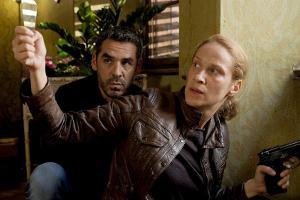 "Der Bozen-Krimi: Am Abgrund": Kommissarin Sonja Schwarz (Chiara Schoras) und "Capo" Matteo Zanchetti (Tobias Oertel) sind i...