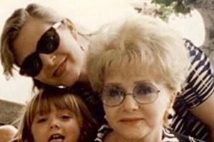Carrie Fishers Tochter Billie Lourd spricht über den Tod ihrer Mutter