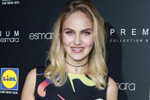 Elena Carriere kündigt ihre "Germany's next Topmodel"-Verträge