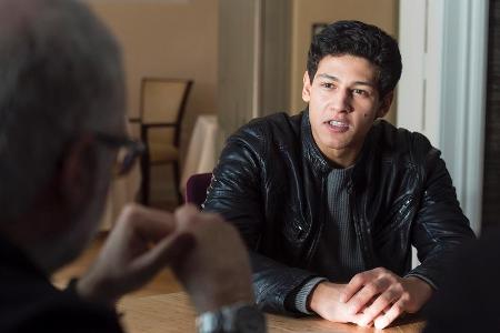 Muss sich rechtfertigen: Karim Löscher (Emilio Sakraya)