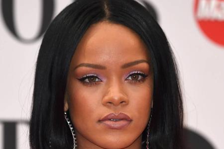 So brav wie hier sieht Sängerin Rihanna längst nicht immer aus. Die 28-Jährige tauschte ihren eleganten Bob im Jahr auch mal...