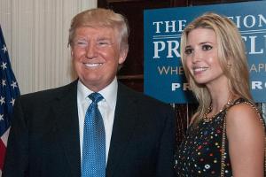 Hier posiert "therealdonaldtrump" - wie sich Trump auf Twitter nennt - mit "the real Ivanka Trump"