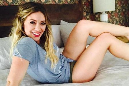 Hilary Duff zeigt stolz ihre Beine auf Instagram