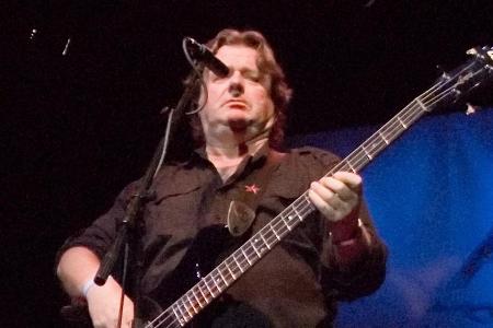 John Wetton bei einem Comeback-Konzert seiner Band Asia