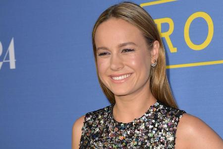 Oscar-Gewinnerin Brie Larson feiert die diesjährigen nominierten Damen