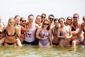 Tom Hiddleston redet Klartext: Das Taylor-Swift-Shirt war ein Witz