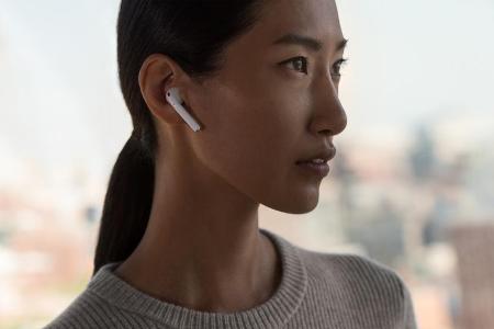 Böse Zungen vergleichen das Design der AirPods mit dem von Zahnbürstenaufsätzen