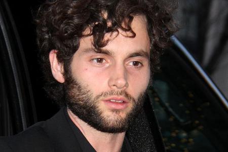 Penn Badgley hat die Tage als Single hinter sich gelassen Penn Badgley hat die Tage als Single hinter sich gelassen