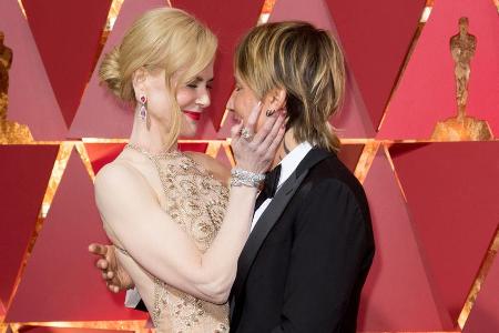 Auf dem roten Teppich der Oscars entzückten Nicole Kidman und ihr Mann Keith Urban durch ihre innigen Gesten