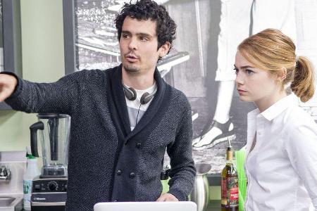 Regisseur Damien Chazelle mit Emma Stone bei den Dreharbeiten zu 