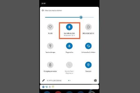 In Android 11 wird die Bluetooth- Verbindung nicht automatisch getrennt, wenn der Flugmodus aktiviert wird. Somit lässt sich...