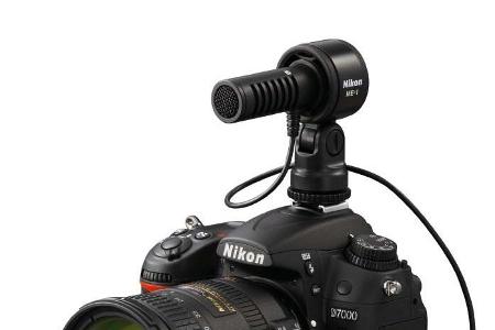 Mit dem Nikon ME-1 lässt sich ein externes Mikrofon nachrüsten.