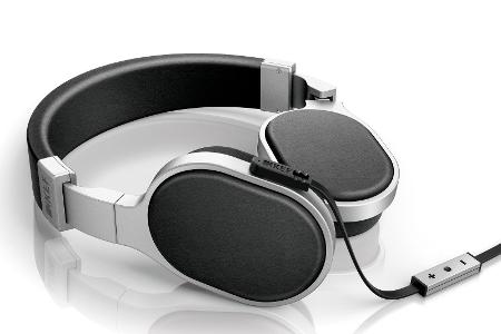 KEF M500 - Man kennt Kef sonst nur als Hersteller von hochwertigen Lautsprechern. Die Ohrpolster des Kopfhörers aus Kunstled...