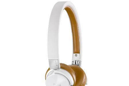 AKG Y45BT - Der Y45BT ist für einen Bluetooth-Kopfhörer sehr klein. Der Hörer wiegt auch nur rund 150 Gramm, dennoch reicht ...