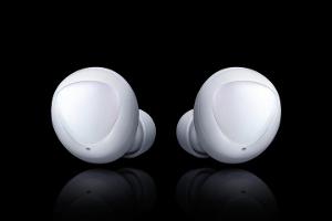 Galaxy Buds vs. Apple AirPods