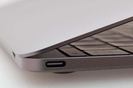 Der USB-C-Stecker ist auch am Macbook 12“ zu finden – hier ist aber derzeit nur USB 3.1 implementiert.