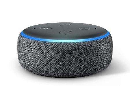 Amazon Echo Dot bietet im Vergleich zum großen Echo-System einen wesentlich kleineren Lautsprecher und eine geringere Soundq...