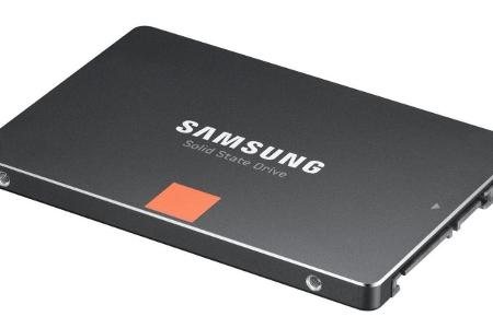 Gegenüber herkömmlichen Festplatten bieten aktuelle SSDs erheblich höhere Geschwindigkeiten - jedoch zum höheren Preis.