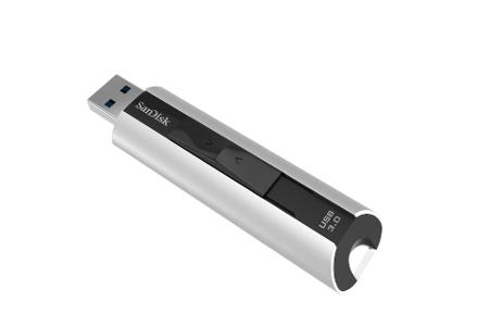 Dank USB 3.0 lassen sich Daten rasch auf USB-Sticks übertragen, welche sich durch ihre kompakten Maße auszeichnen.