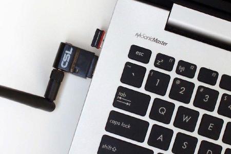 Mit Adaptern, für den USB-Port kommen auch ältere PCs und Notebooks in den Genuss aktueller WLAN-Standards. Zudem lässt sich...