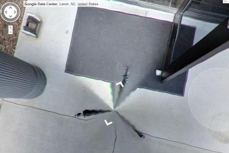 Lustige Schnappschüsse aus dem Datenzentrum von Google: Sie haben doch nicht wirklich geglaubt, dass das Streetview-Auto in ...