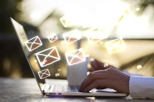 So richten Sie Ihren eigenen Mailserver ein