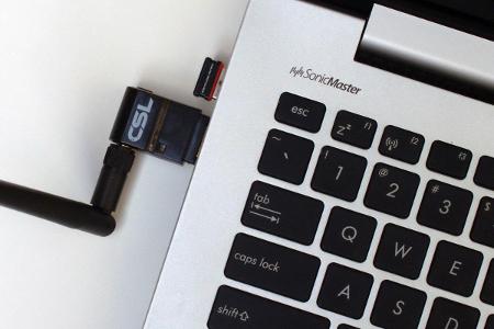USB-WLAN-Adapter machen Ihr WLAN schneller: Durch die eigene Antenne haben die Adapter oft eine bessere Sendeleistung.