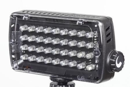 Rund 100 Euro verlangt Manfrotto für das LED-Dauerlicht Midi mit 36 LEDs und Dimmfunktion.