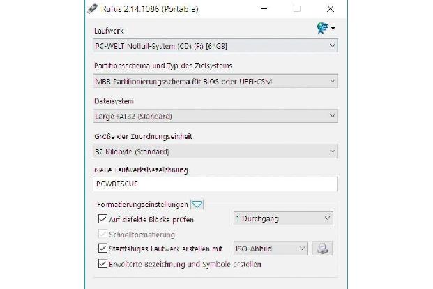 Das Tool Rufus schreibt bootfähige Rettungssysteme auf einen USB-Sticks.