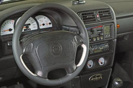 Opel Calibra 2.0 16V Keke Rosberg Edition, Interieur