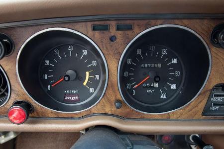 Toyota Celica, Rundinstrumente